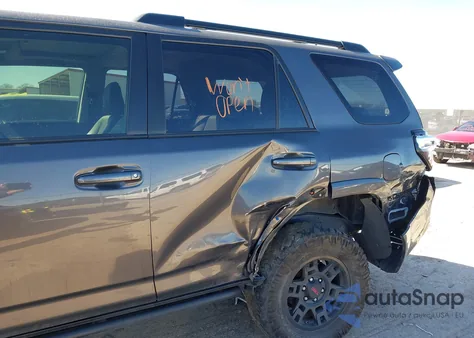 2019 Toyota 4Runner Trd Off Road Premium from USA, damaged, VIN JTEBU5JR3K5713628
